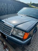 Mercedes-Benz 200 - Mercedes-Benz 200 aus 1992