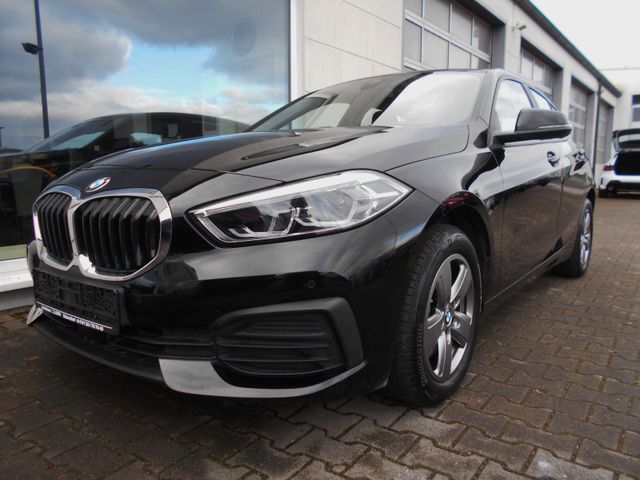 BMW 118iA 22`KM -NAVI-LED-TEMPOMAT-PDC-MFL-CARPLAY-