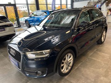 Audi Q3 2.0 TFSI Quattro *BI-XENON*AHK*PDC*SHZ*