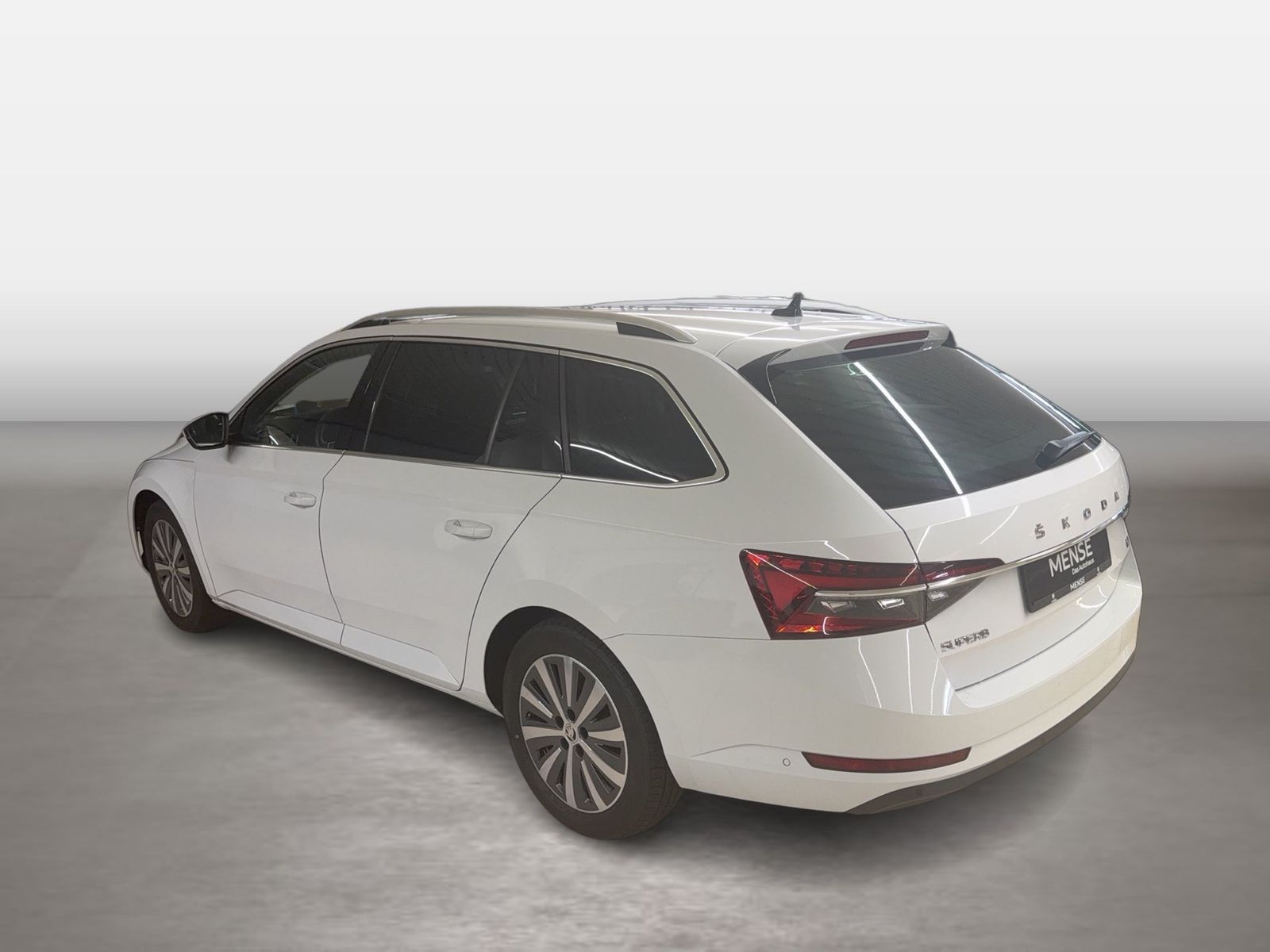 Skoda Superb Combi Style 1.4l TSI iV 160kW 6-Gang-DSG imagem 3