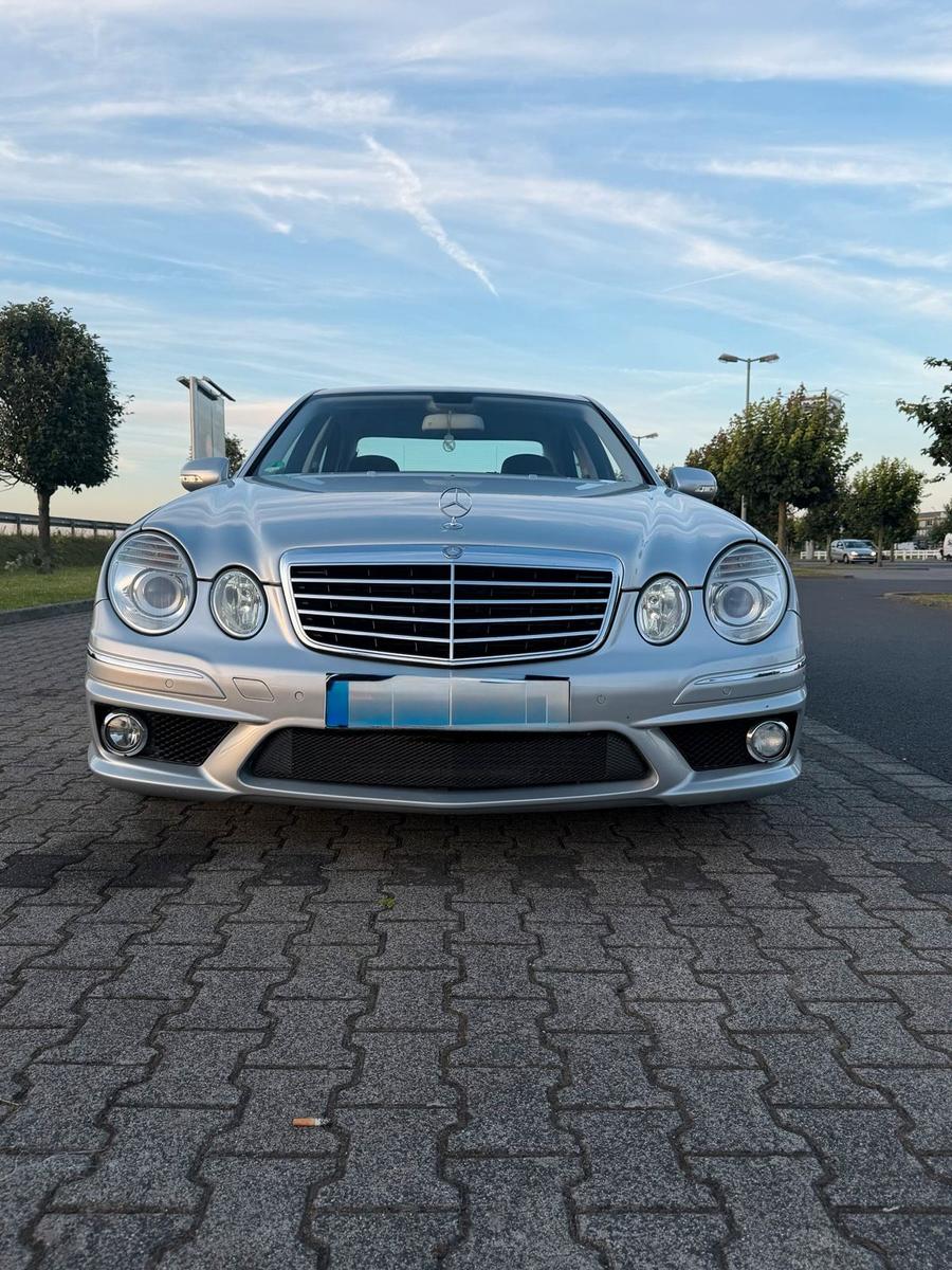 Mercedes-Benz E 220