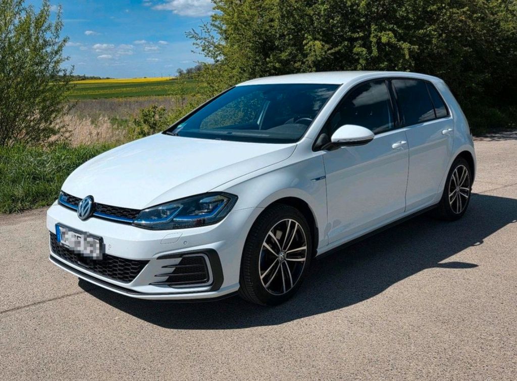 Image of Volkswagen Golf