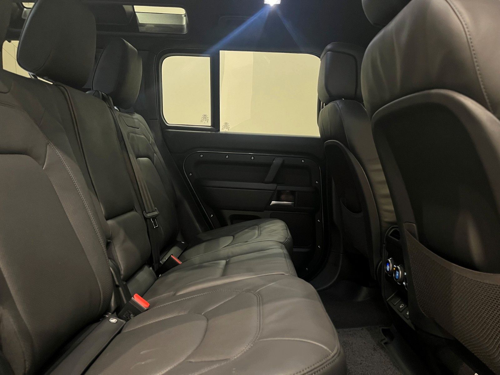 Land Rover Defender - Bild 5