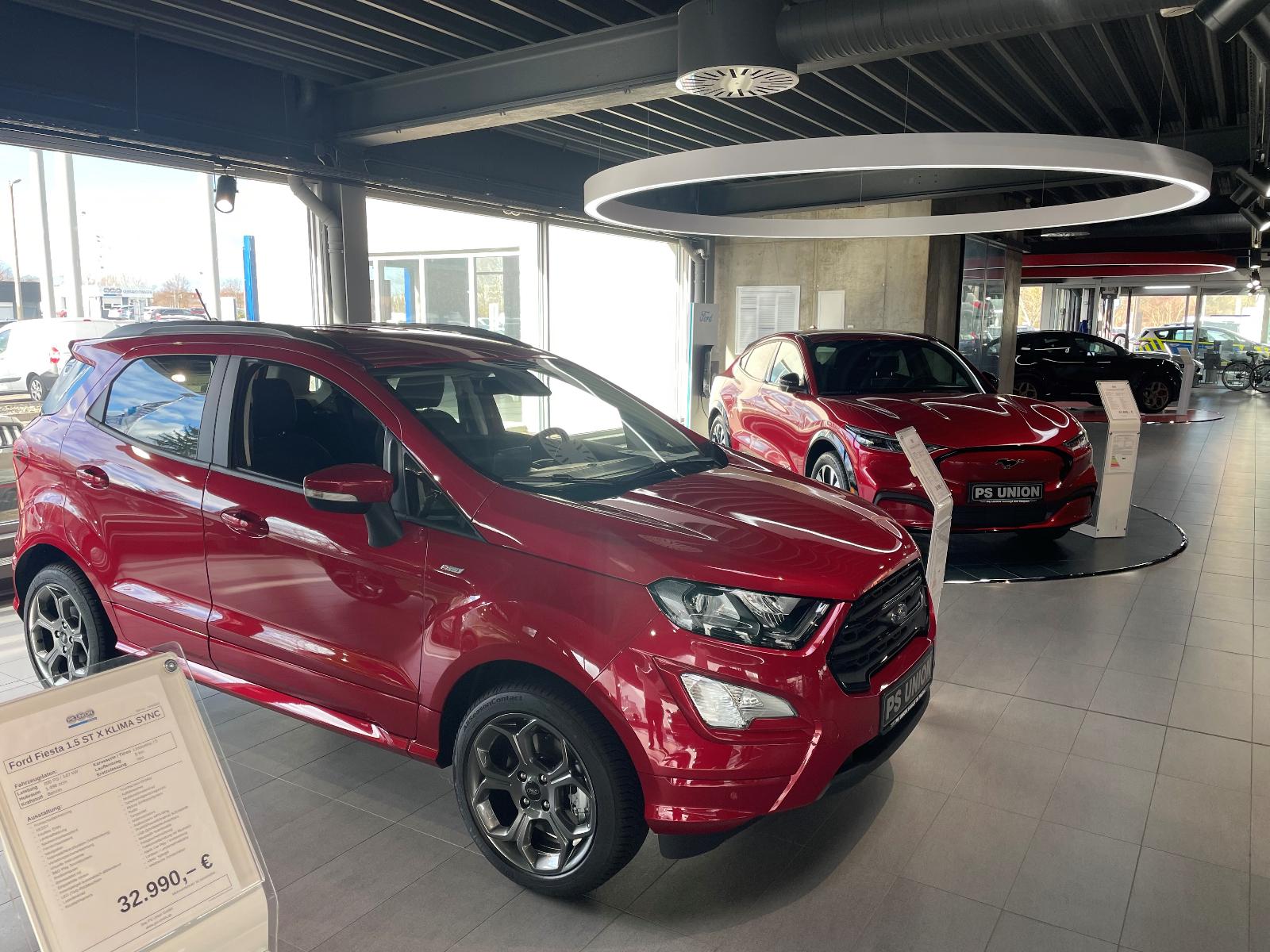 showroom-image-top