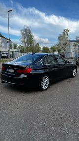 BMW HARMAN KARDON* KEYLESS GO* HEAD UP  - BMW 328 aus 2013
