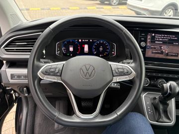 Fahrzeugabbildung Volkswagen T6.1 Multivan Highline 4MO Leder Standh. ACC 18