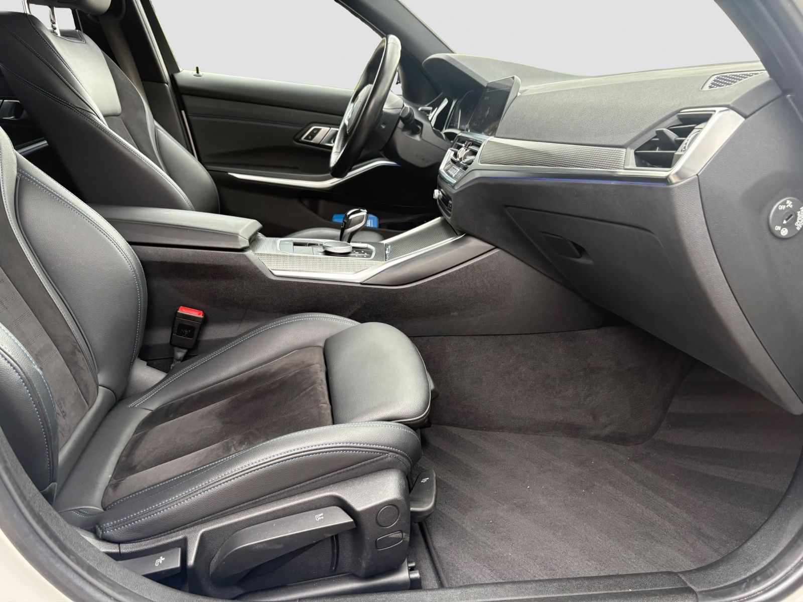 BMW 318 i Touring M Sport/Automatik/unfallfrei/ foto 12