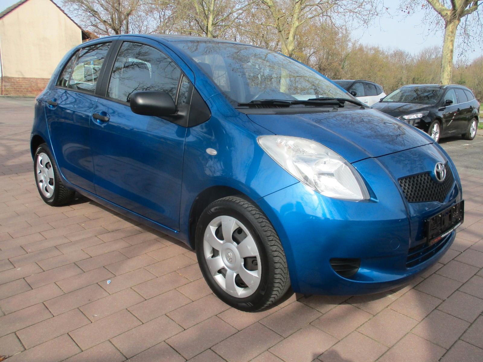 Toyota Yaris Cool