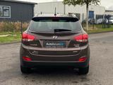 Hyundai ix35 Style 2WD*1.Hand*Temp*Navi*Klima*SZH* - Hyundai ix35: Braun