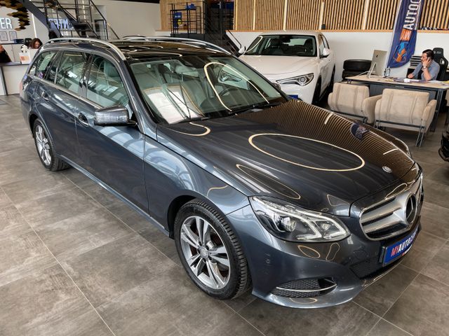 Mercedes-Benz E 350 BlueTec 4Matic Aut*ACC*AHK*NAVI*LEDER*PANO