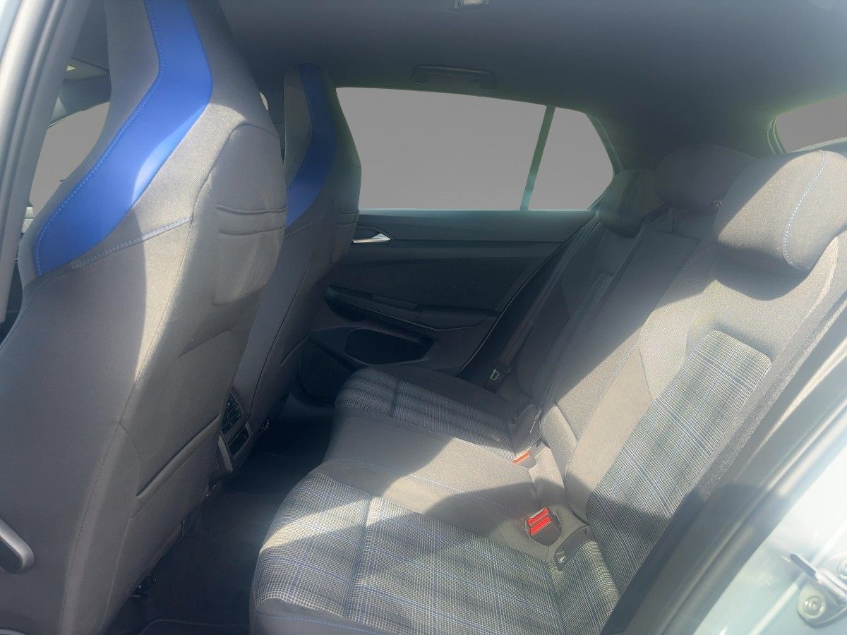 Volkswagen Golf - Bild 10