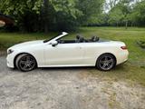 Mercedes-Benz E 300 d Autom. - AMG-Line - Mercedes-Benz E 300: Von Privat