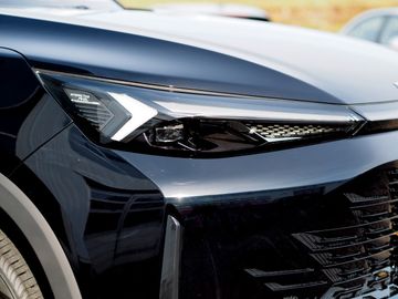 Bild 9 BAIC Beijing X75 Autom. LED Pano 360° Kamera Massage
