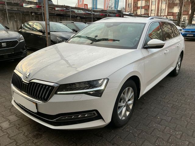 Skoda SUPERB COMBI STYLE 2.0TDI LEDER NAVI SHZ PDC AHK