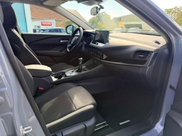 Fahrzeugabbildung Nissan Qashqai 1.3 DIG-T N-Connecta