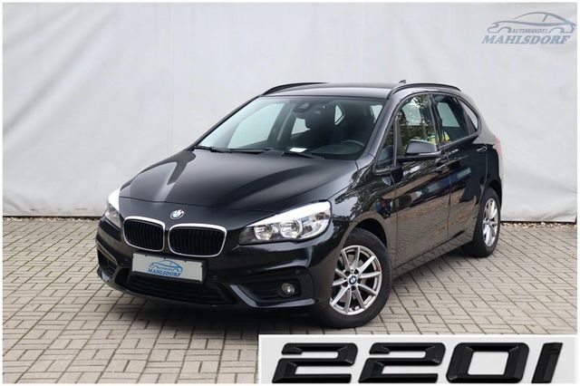 BMW 220 i Sport Line AUTOMATIK PARK-ASSISTENT NAVIGA