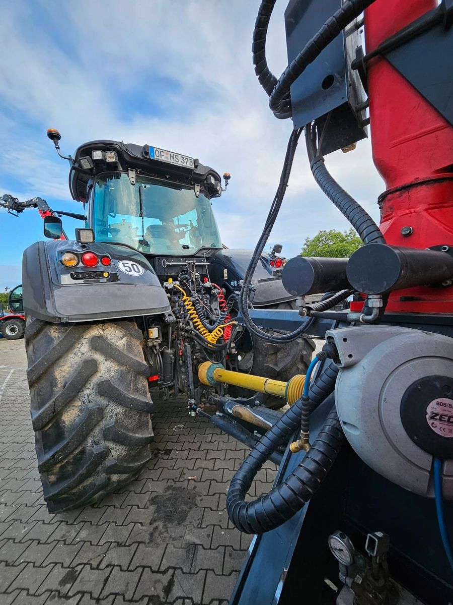 Fahrzeugabbildung Andere Ufkes 962/25 / Valtra S374 / nur: 1.980h!