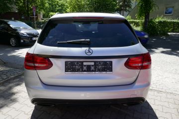 Fahrzeugabbildung Mercedes-Benz T-Modell C 220 BlueTec / d T AMG-Line