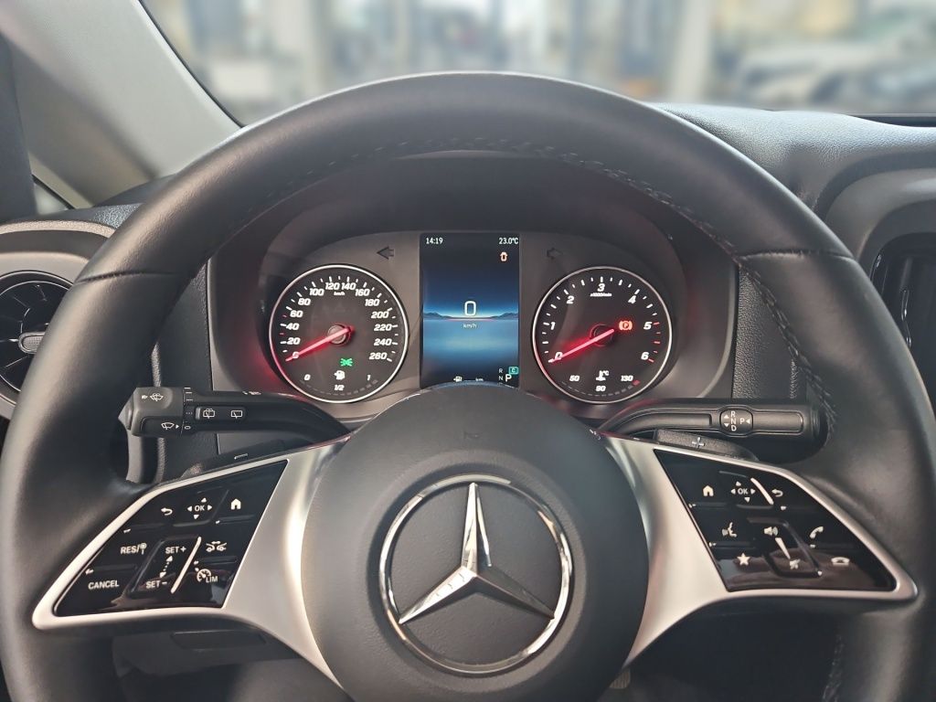 Fahrzeugabbildung Mercedes-Benz Vito 114 Kasten lang LED Flügeltüre 2,5t AHK