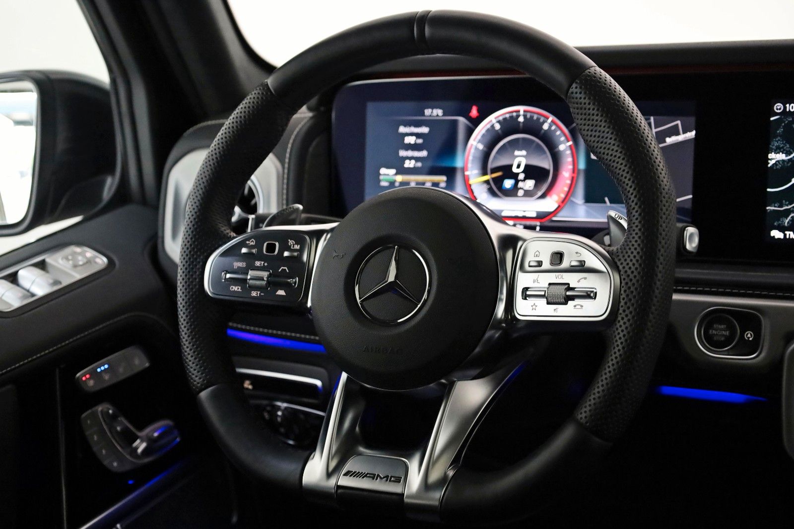 Fahrzeugabbildung Mercedes-Benz G63 AMG V8 Manufaktur+Superior+NightPaket II