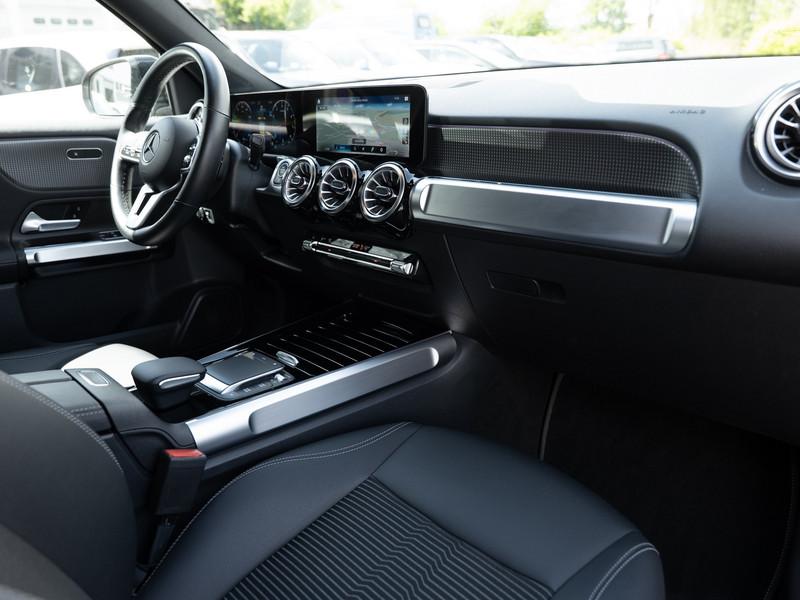 Mercedes-Benz GLB 250 4M Progressive/MLB/AHK/Cam/Distr/Stdhz