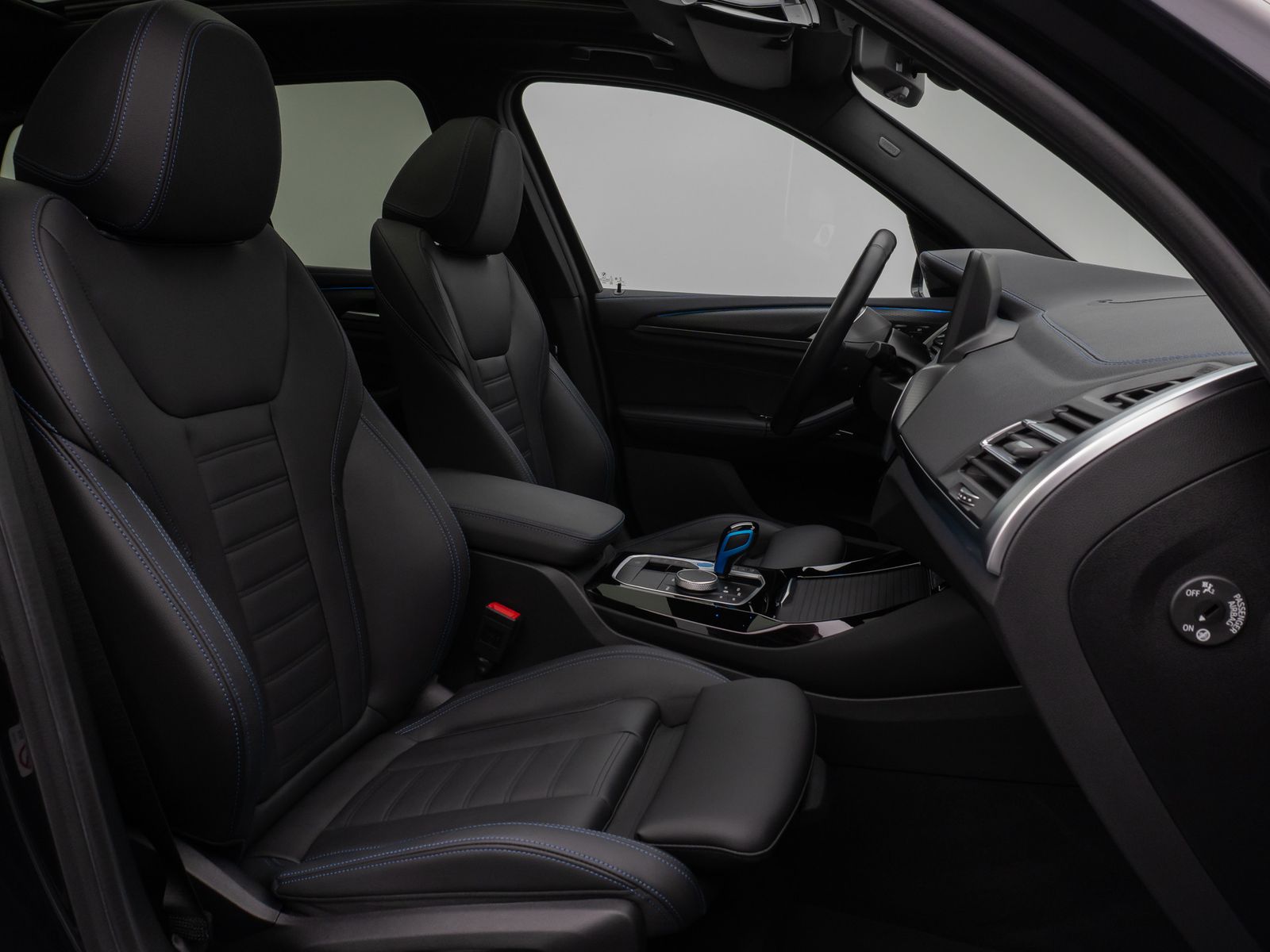 Fahrzeugabbildung BMW iX3 Impressive M Sport Panorama 360°HUD DAB H/K