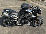 Triumph Speed Triple RS 1050