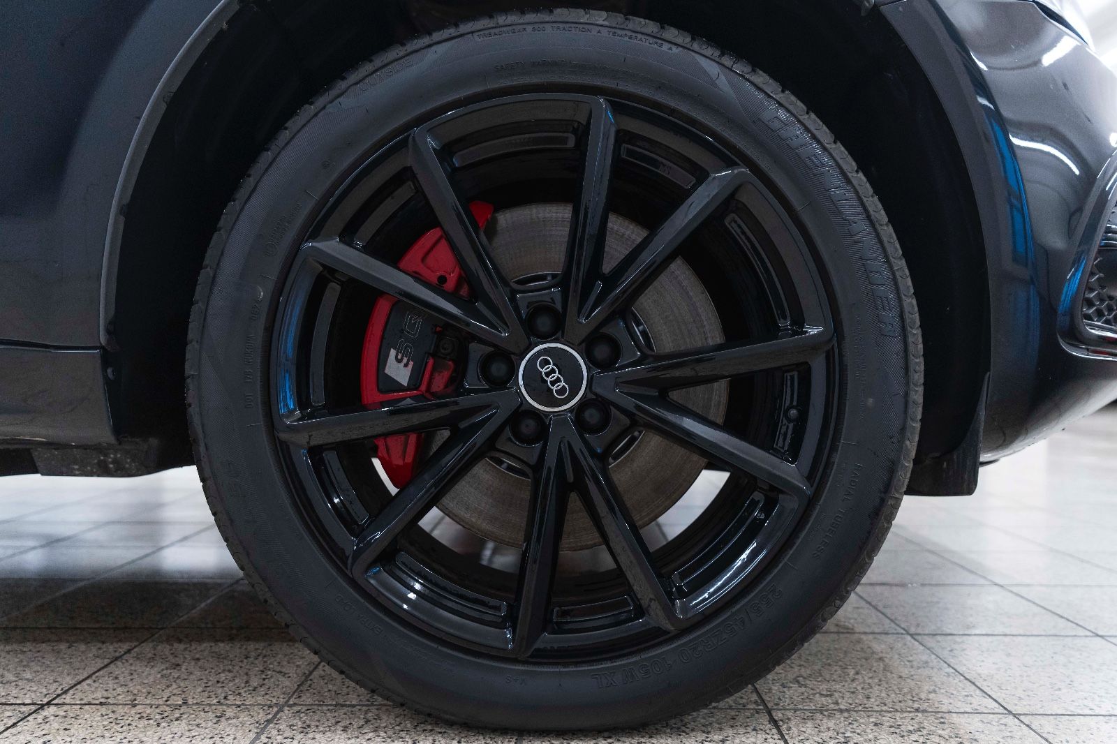 Fahrzeugabbildung Audi SQ5 3.0TFSI QUATTRO B&O BIXENON KAM NAV ALC PANO