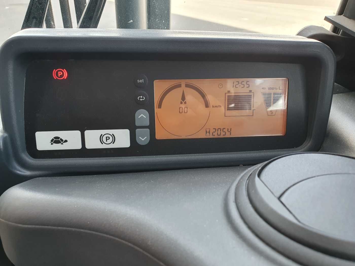 Fahrzeugabbildung Jungheinrich EFG 215 / Triplex: 4.35m! / SS / nur 2.054h!