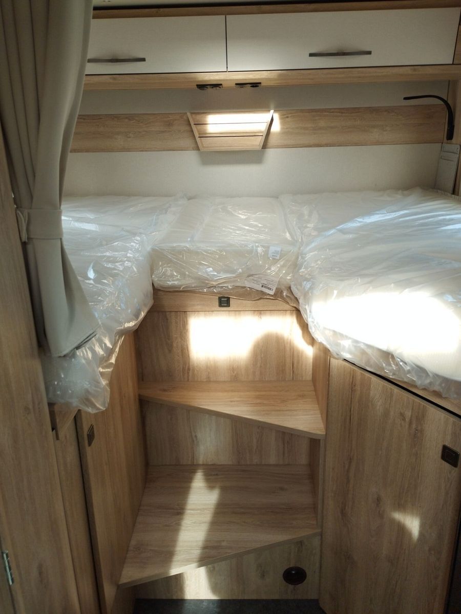 Fahrzeugabbildung Eura Mobil Profila T PT 695 EB Automatik, Mondial Pakete