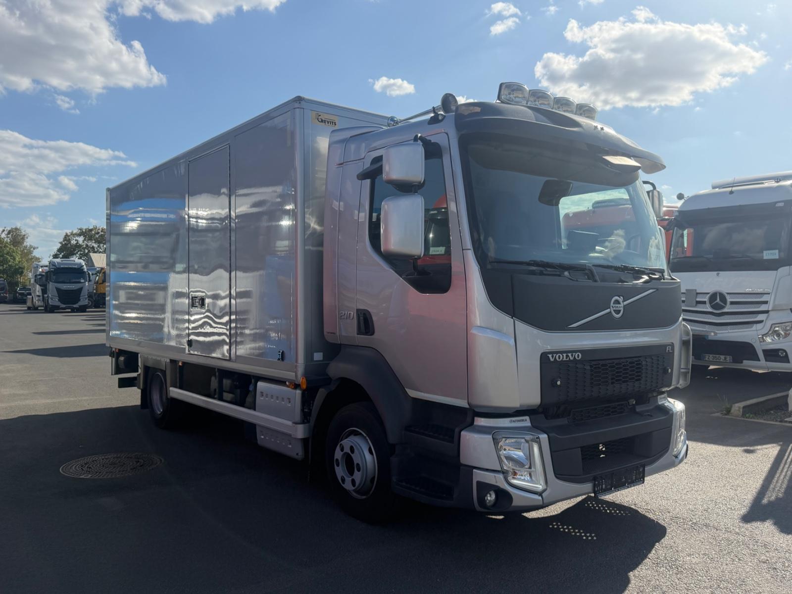Volvo FL 12.210 Koffer, Lbw, Kamera, orig Km!, 5m