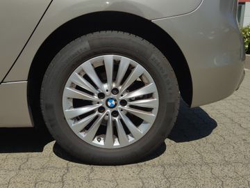 BMW 218 Active Tourer - 12