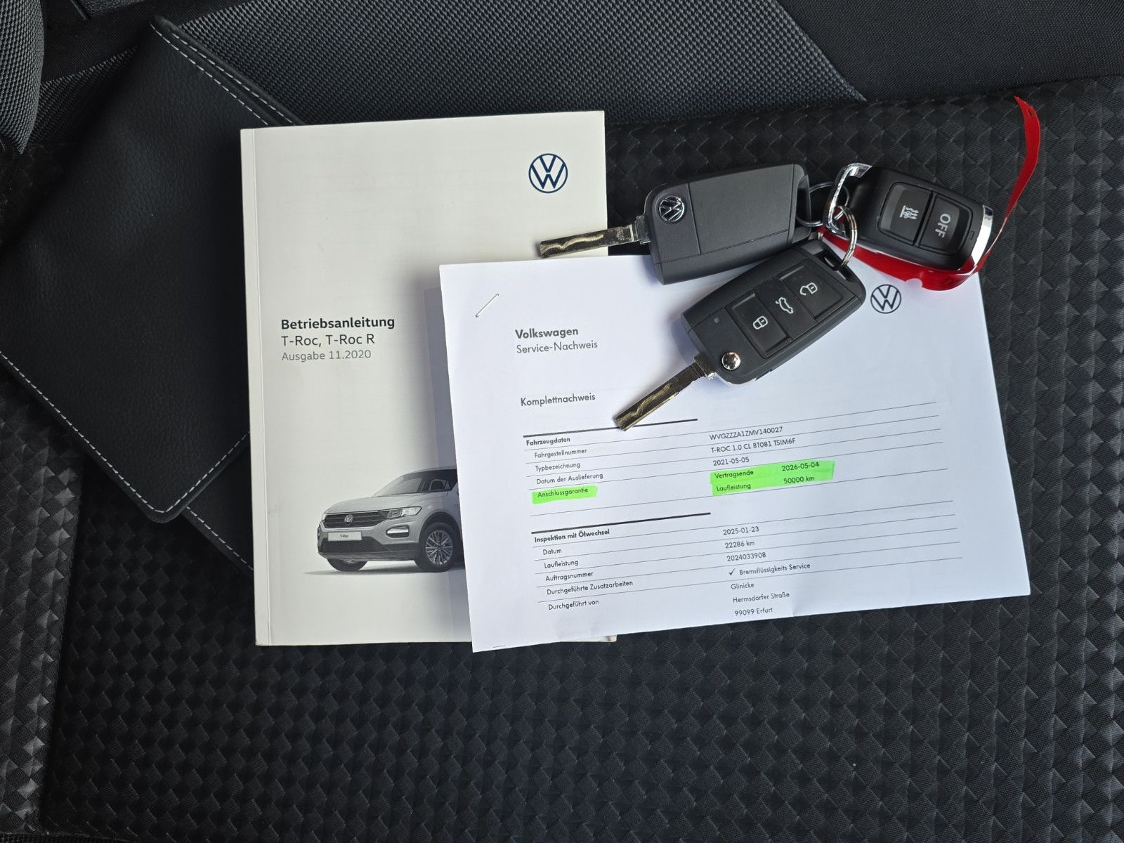 Fahrzeugabbildung Volkswagen T-Roc Active+NAVI+TEMPOMAT+KAMERA+PDC