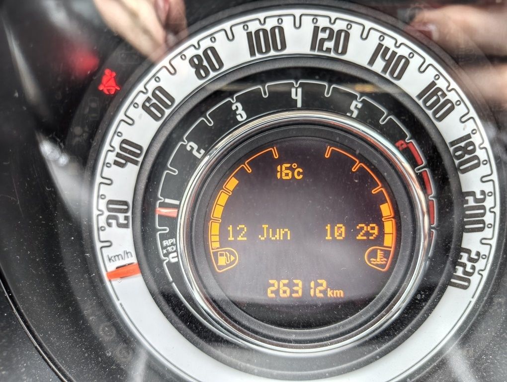 Fahrzeugabbildung Fiat 500 Lounge 1.2 8V + Tempomat + Panorama