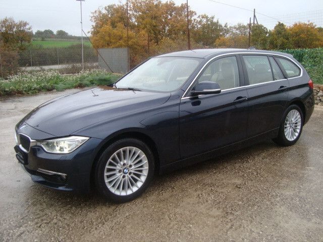 BMW Bmw 320d Efficient Dynamics Touring Luxury AUT.