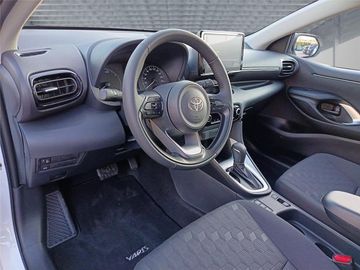 Toyota Yaris - 10