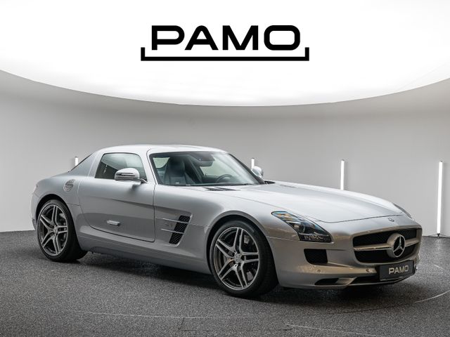 Mercedes-Benz SLS AMG |