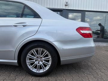 Mercedes E 250 - 12