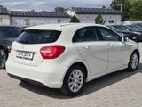 Mercedes-Benz A 180 BlueEfficiency BI-XENON*PDC*SHZ*SPORTSITZE - Mercedes-Benz A 180: Blueefficiency