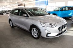 Fahrzeugabbildung Ford Focus Cool & Connect NAVI + WinterPaket + PDC