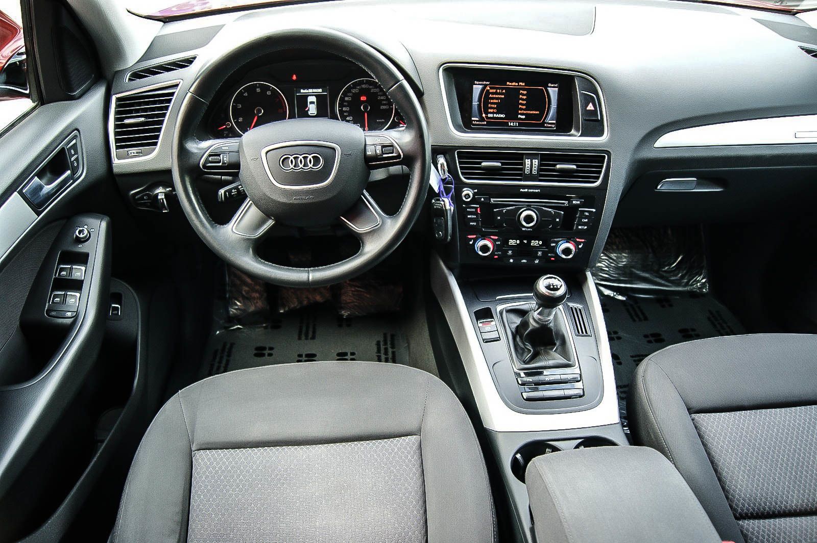 Fahrzeugabbildung Audi Q5 2.0 TFSI quattro Offroad XENON ANHÄNGERKUPPLG