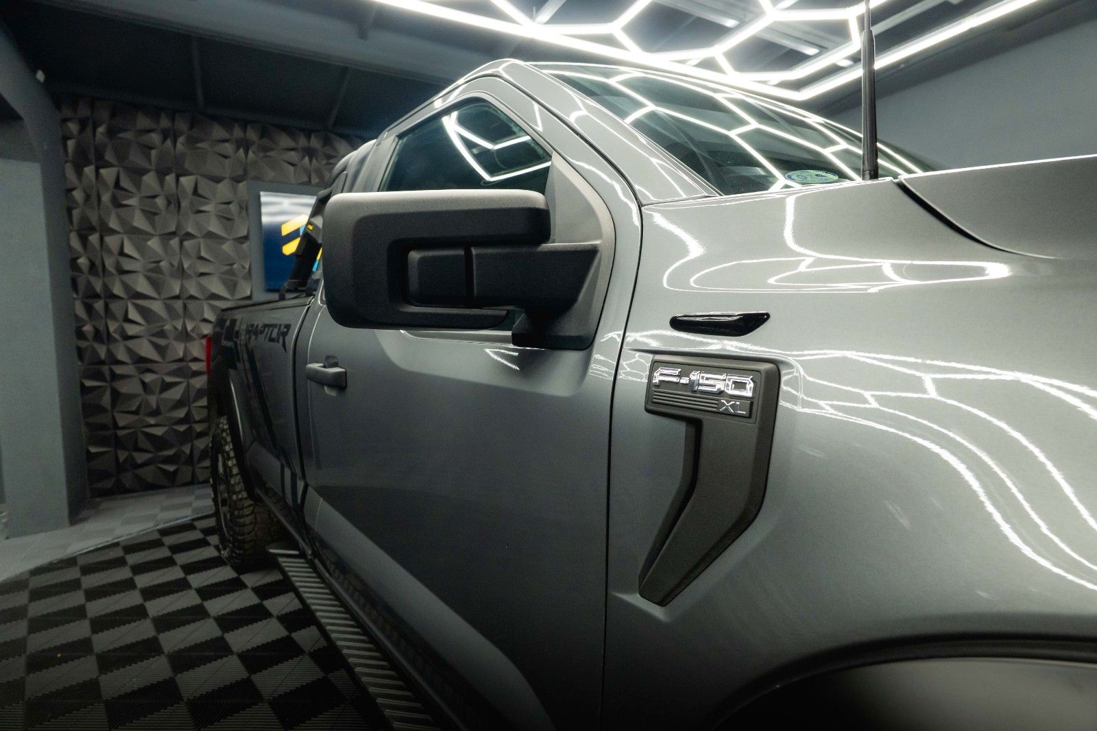 Fahrzeugabbildung Ford F150 3.3 V6 Offroad Raptor Singlecab Longbed 19%