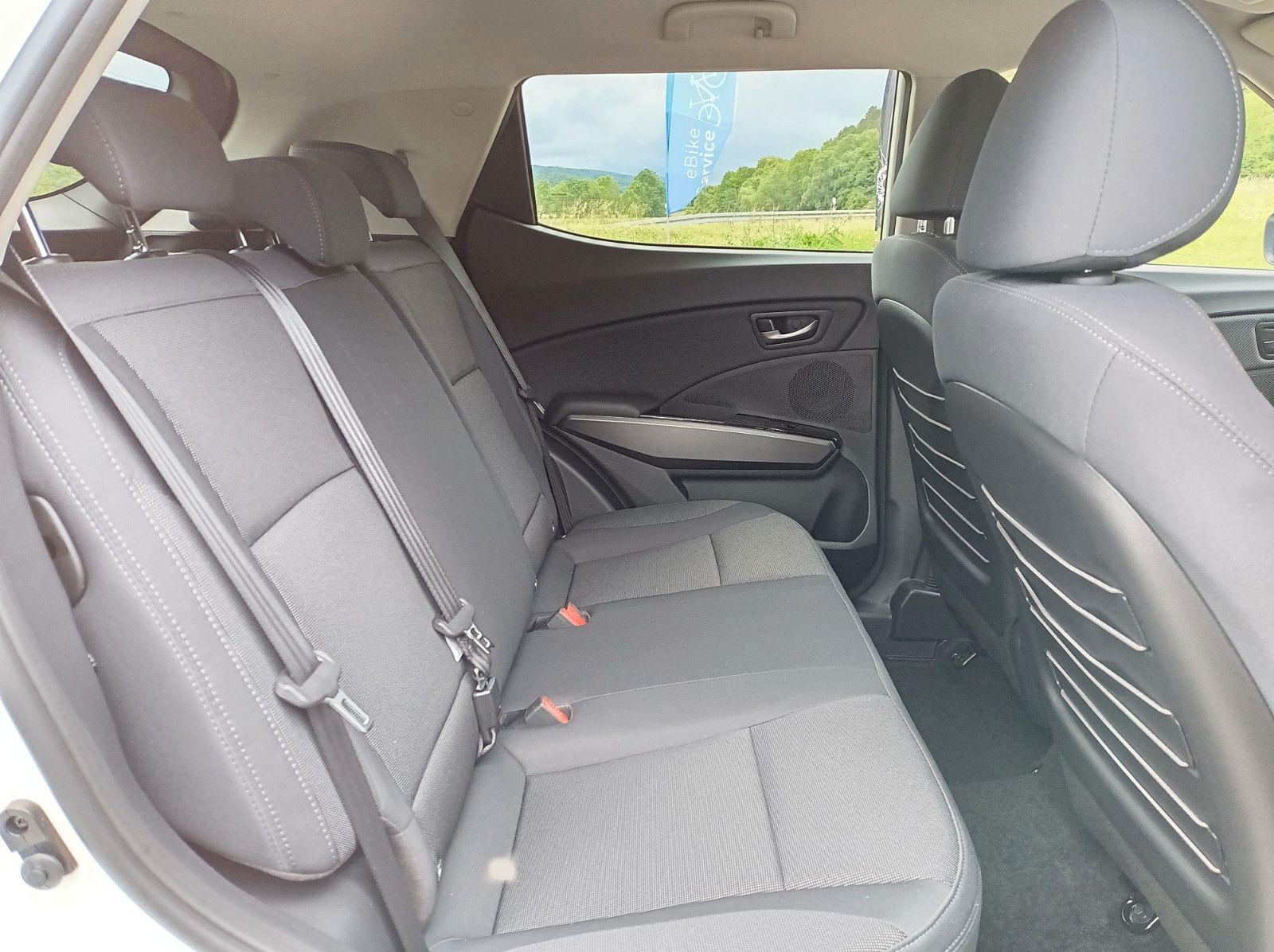 Fahrzeugabbildung KGM TIVOLI NOMAD+SH+KLIMAANLAGE+R.-KAMERA+10.25 ZOLL