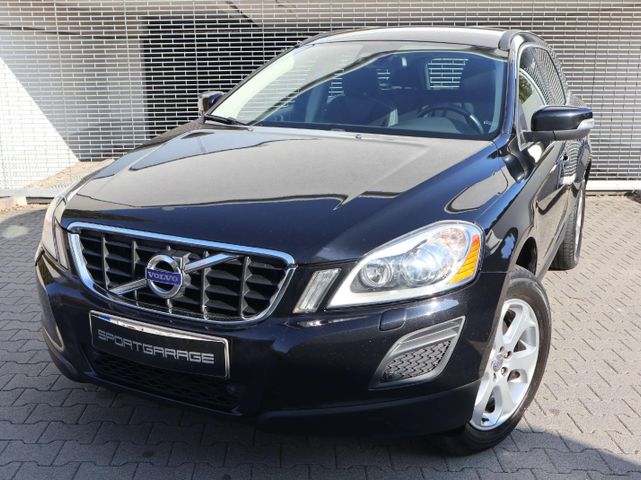 Volvo XC60 Momentum AWD Business Pro Audio High Perfor