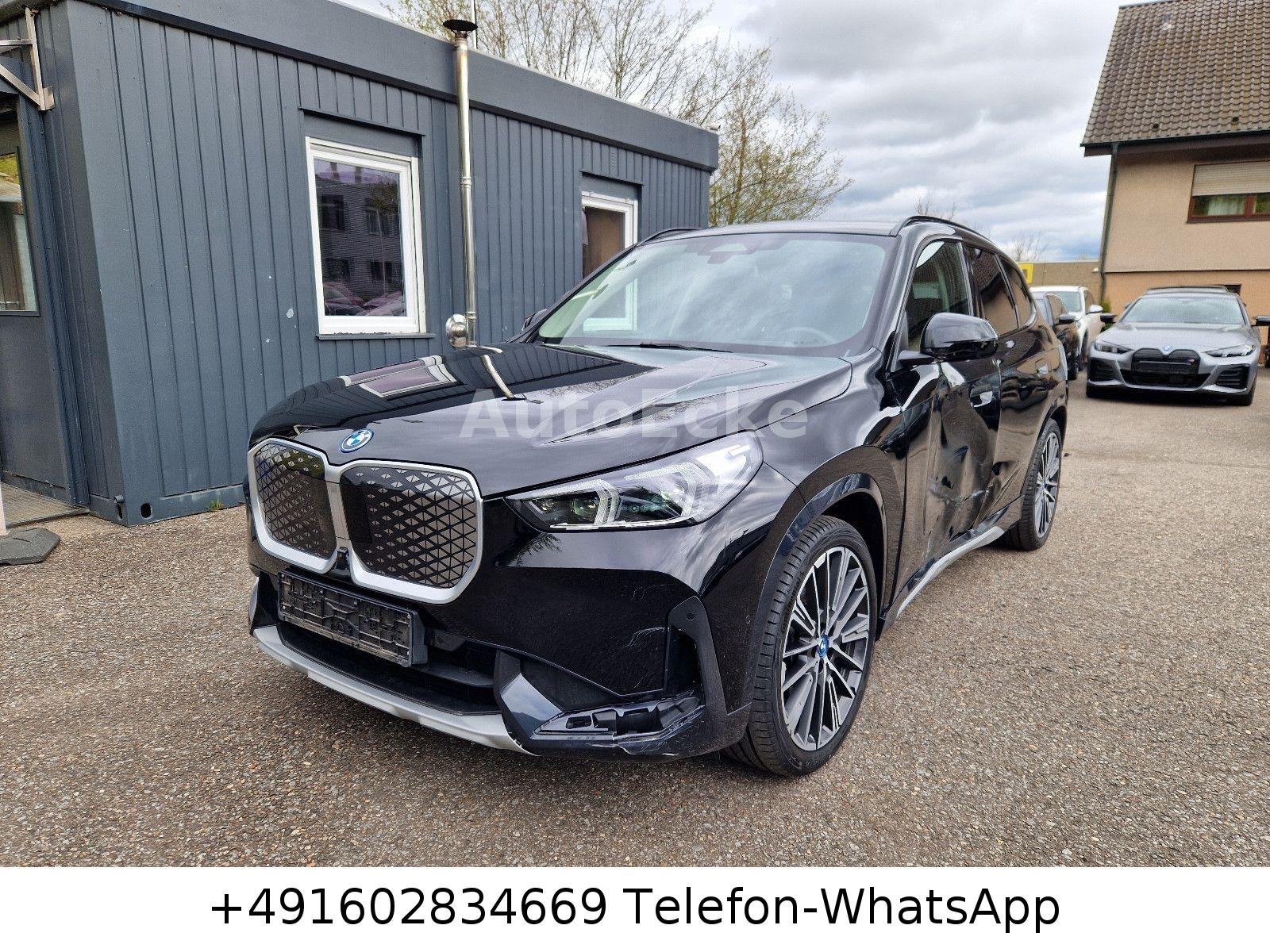 BMW iX1 30xDrive xLine LEDER HUD HARMAN 360° LED ACC