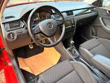 Skoda Rapid Spaceback Ambition*PDC*KLIMA* - rote Skoda Rapid