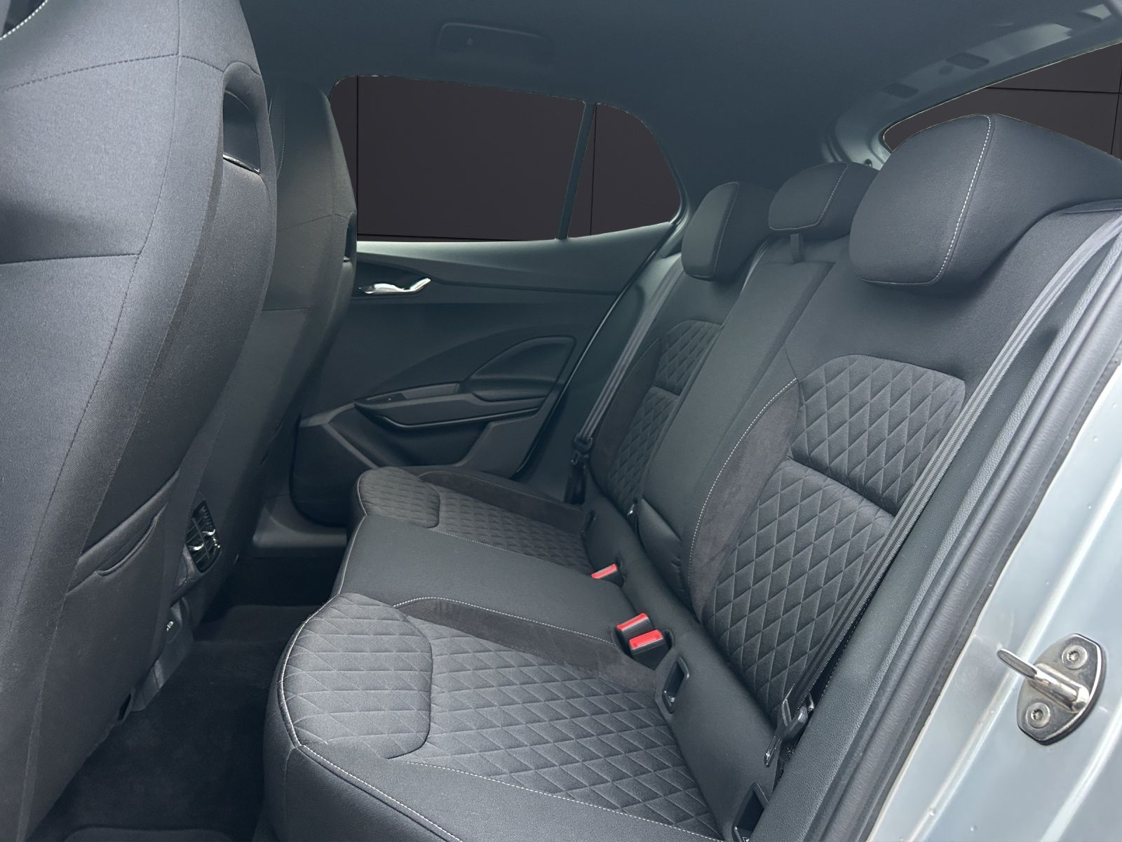 Fahrzeugabbildung SKODA Fabia Style TSI DSG LED SH RFK AID Ambiente Clim