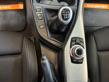 BMW 118 *Sport* Tempo*Navi*2-Hand*Scheckheft*2-Zonen