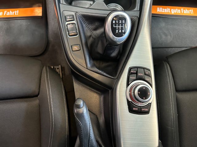 BMW 118 *Sport* Tempo*Navi*2-Hand*Scheckheft*2-Zonen