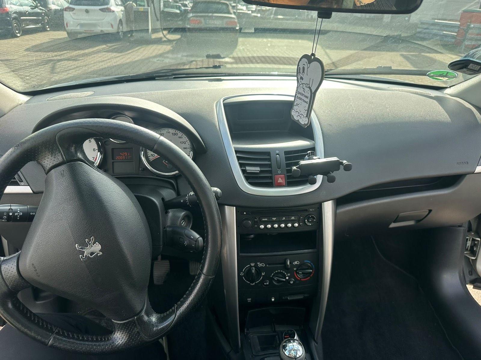 Peugeot 207 2009 — photo 8